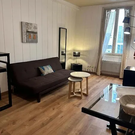 Daire Bosio Raoul - And Steps Away From The Sea Nice